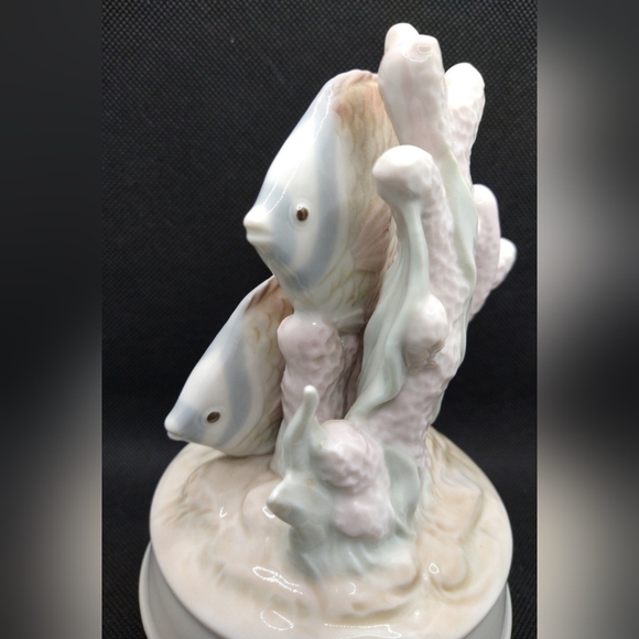 George Good Tropical Fish Music Box - Love Story - Picture 3 of 10